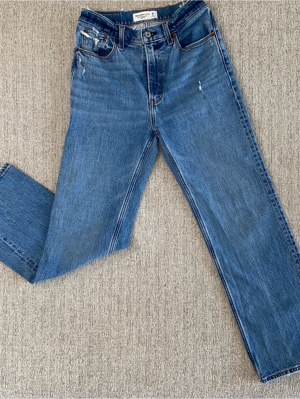 Abercrombie & Fitch Women's High-Rise Straight Jeans in Medium Blue